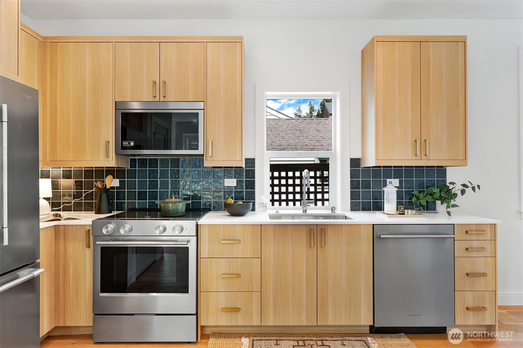Photos are of home 8738