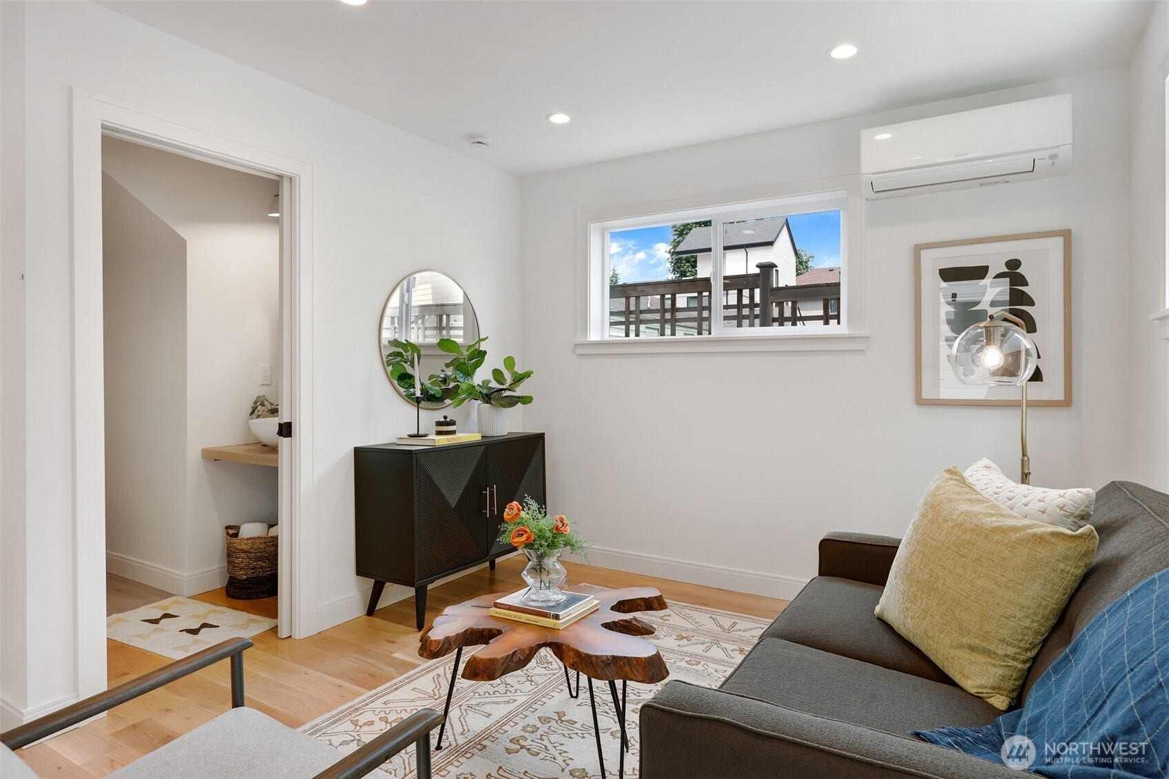 Photos are of home 8738