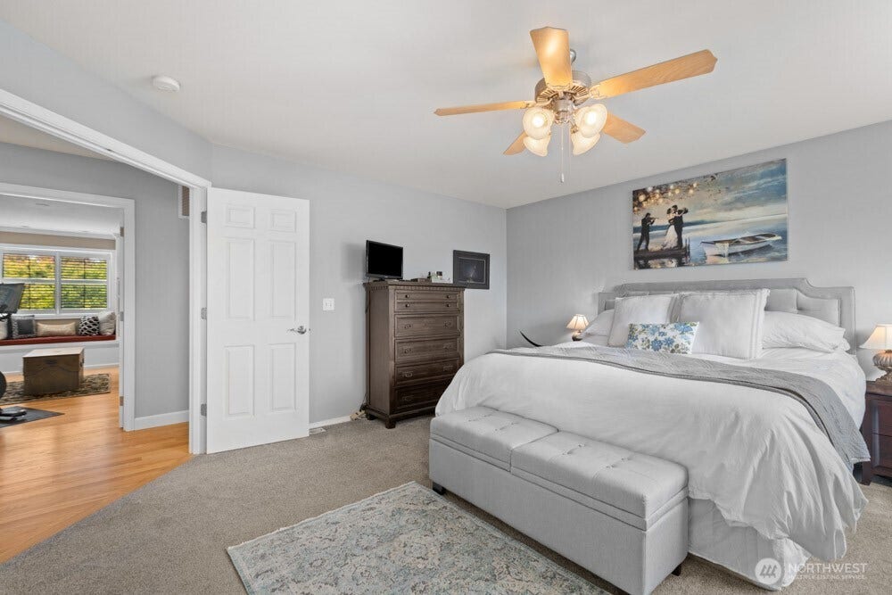 Across the hall, youll find the spacious bonus room, offering the flexibility to easily transition back into a 4th bedroom.