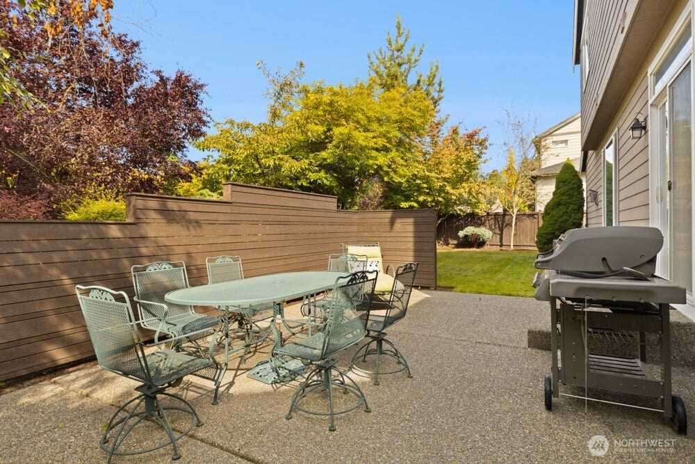 Perfect for easy outdoor entertaining.