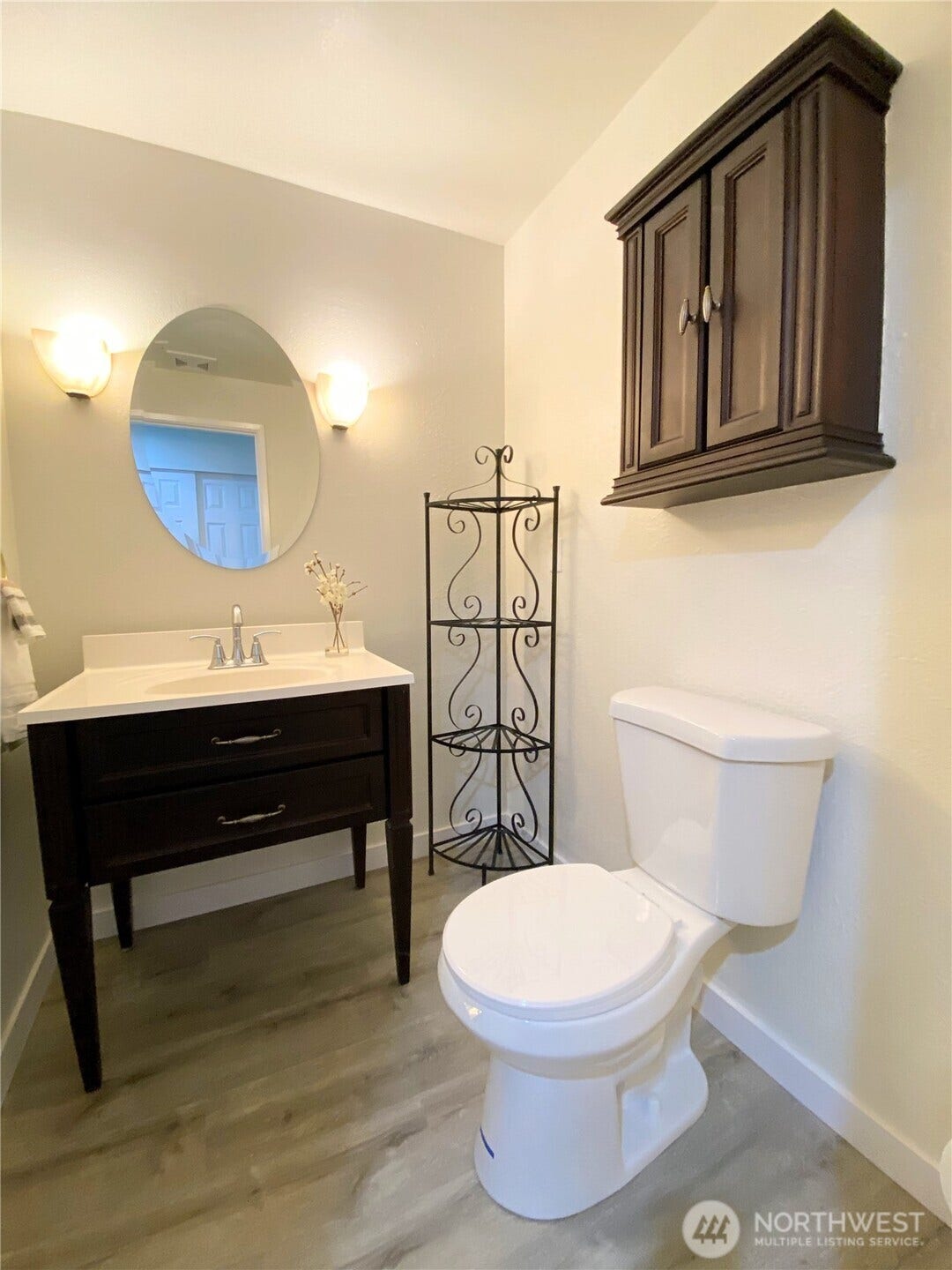 9302 Redmond Woodinville Rd NE, #206, Redmond, WA 98052 9302 Redmond Woodinville Rd NE, #206, Redmond, WA 98052