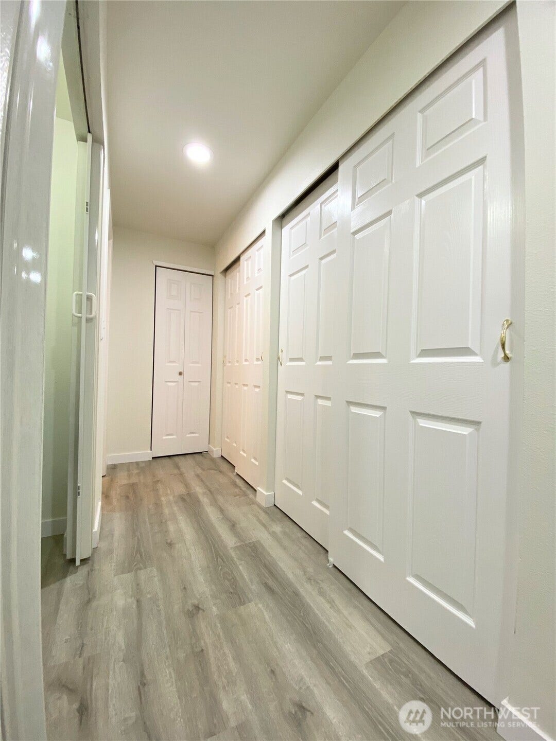 9302 Redmond Woodinville Rd NE, #206, Redmond, WA 98052 9302 Redmond Woodinville Rd NE, #206, Redmond, WA 98052