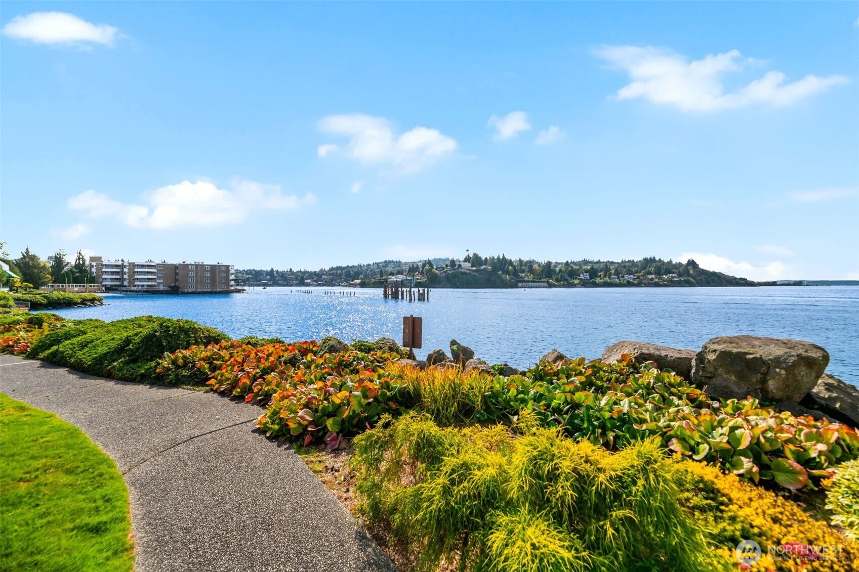 6535 Seaview Avenue NW, #711B, Seattle, WA 98117 6535 Seaview Avenue NW, #711B, Seattle, WA 98117