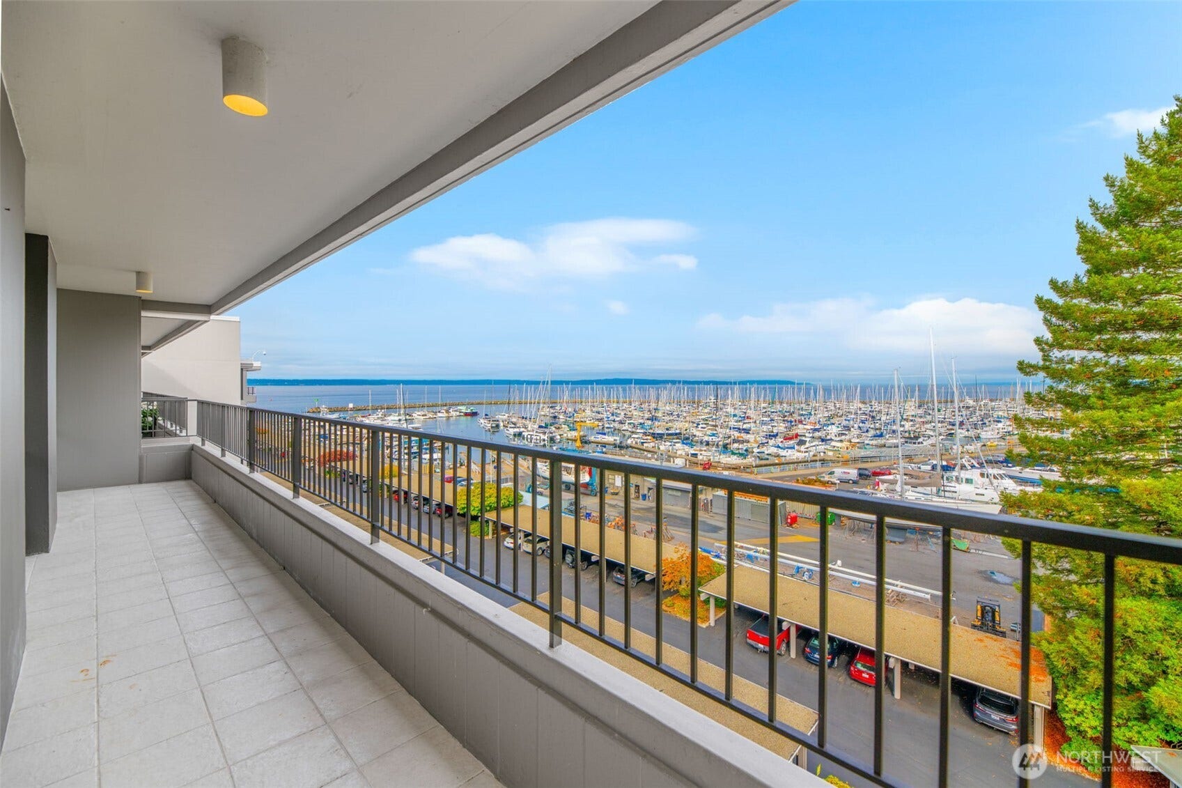 6535 Seaview Avenue NW, #711B, Seattle, WA 98117 6535 Seaview Avenue NW, #711B, Seattle, WA 98117