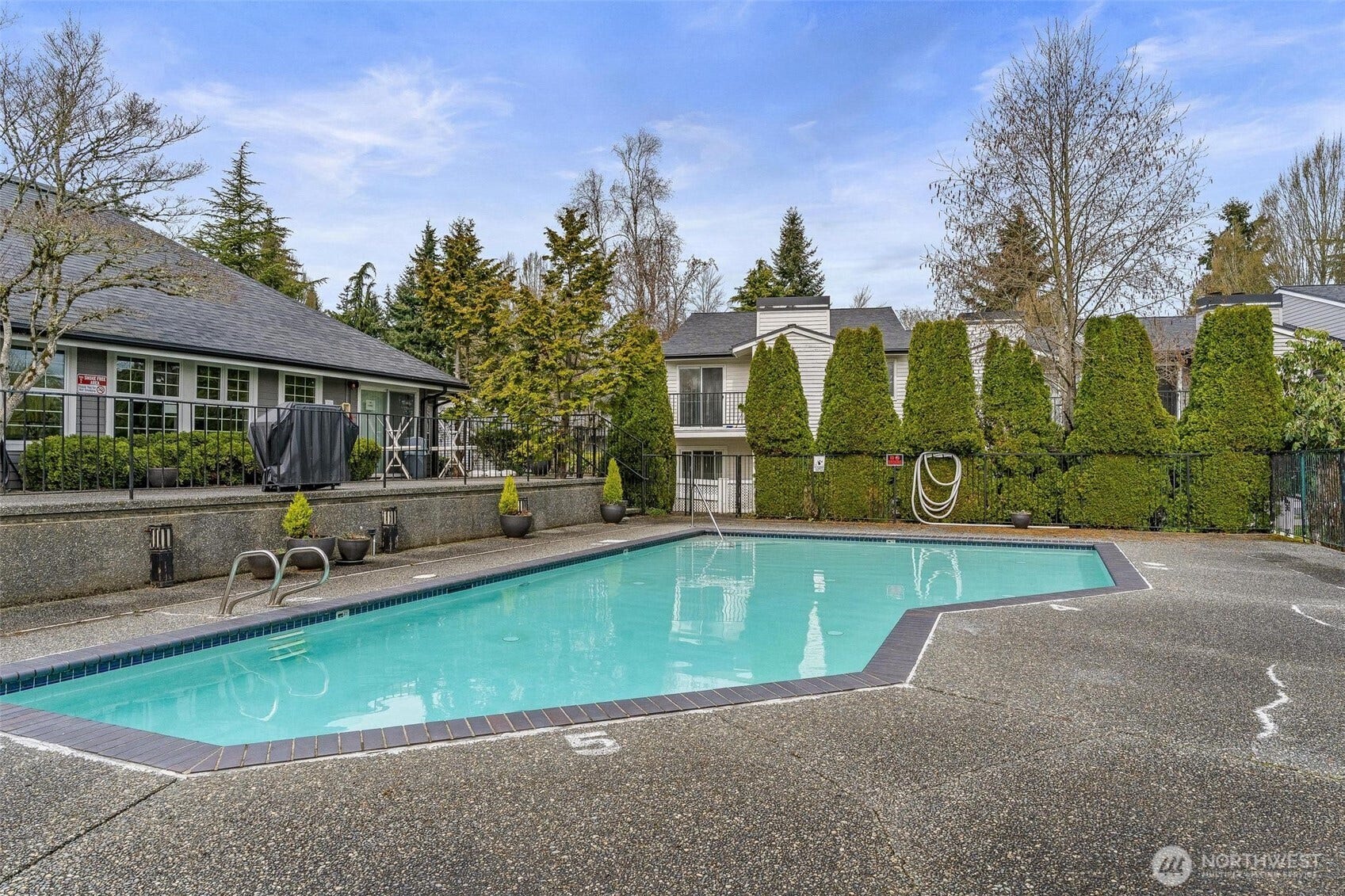 15415 35th Avenue W, #F105, Lynnwood, WA 98087 15415 35th Avenue W, #F105, Lynnwood, WA 98087