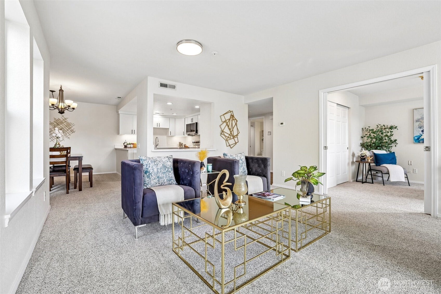 Very Large living room to allow for sectional or larger furniture pieces.