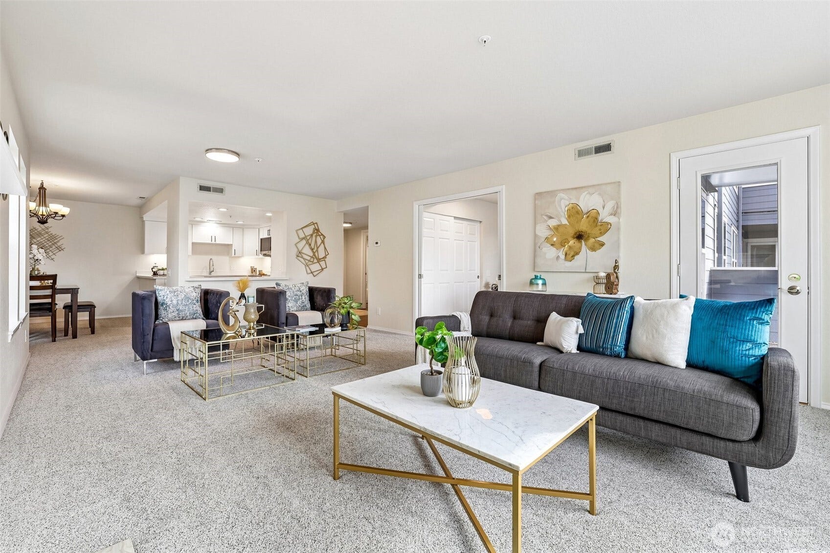 Open Layout for entertaining or personal space