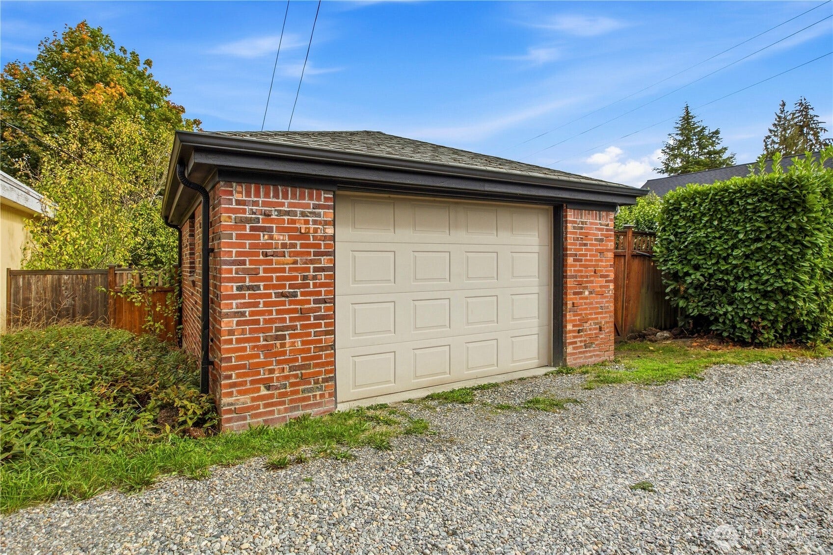 1910 N Union Avenue, Tacoma, WA 98406 Oversized 1 car detached garage with door opener off the spacious alley