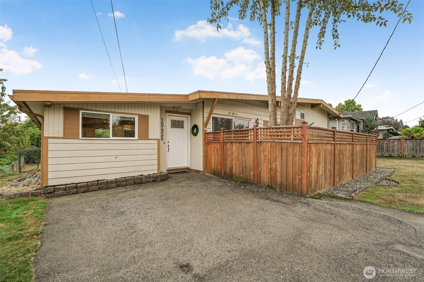 15425 SE 11th Street, Bellevue, WA 98007 15425 SE 11th Street, Bellevue, WA 98007