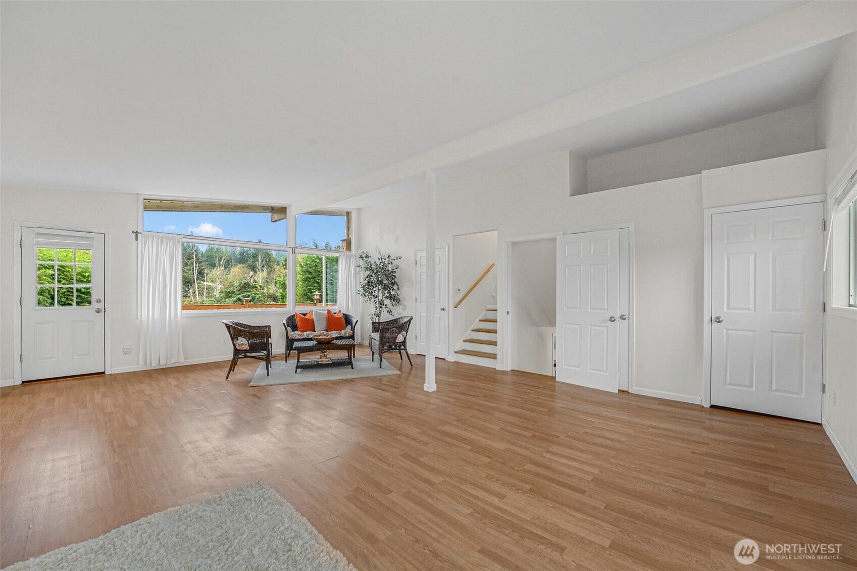 15425 SE 11th Street, Bellevue, WA 98007 15425 SE 11th Street, Bellevue, WA 98007