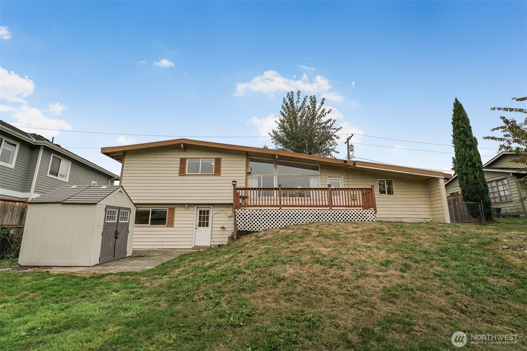 15425 SE 11th Street, Bellevue, WA 98007 15425 SE 11th Street, Bellevue, WA 98007