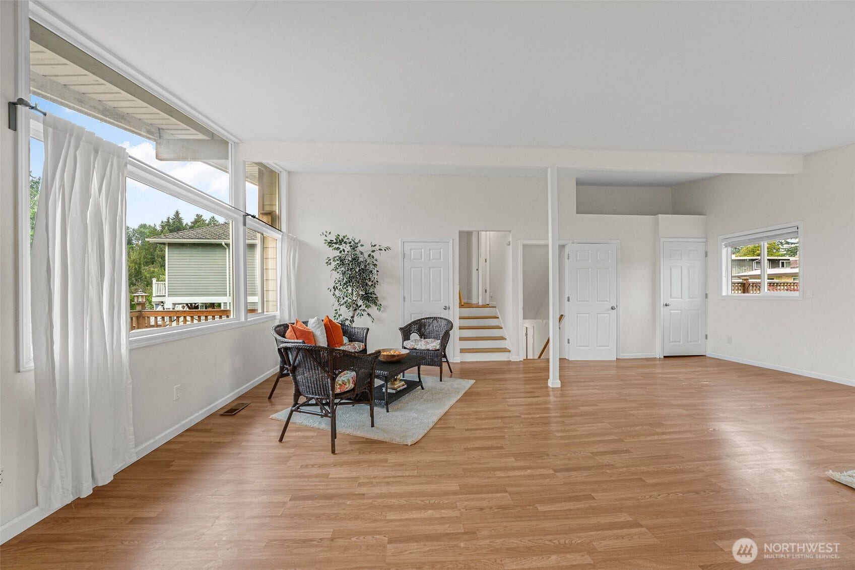 15425 SE 11th Street, Bellevue, WA 98007 15425 SE 11th Street, Bellevue, WA 98007