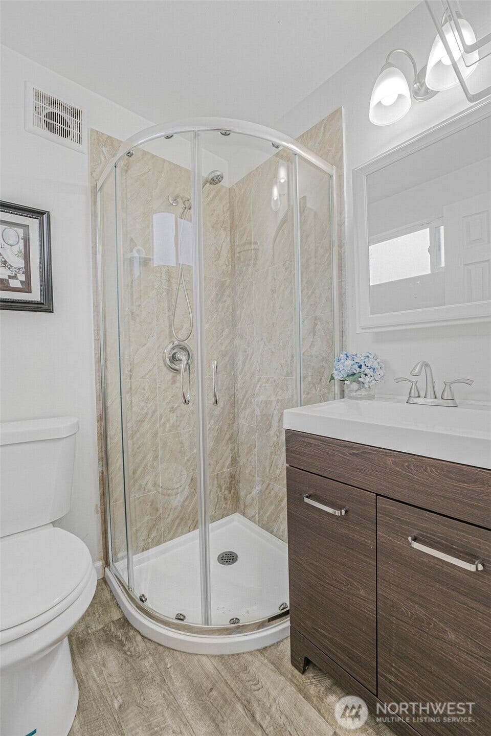 15425 SE 11th Street, Bellevue, WA 98007 Master Bathroom