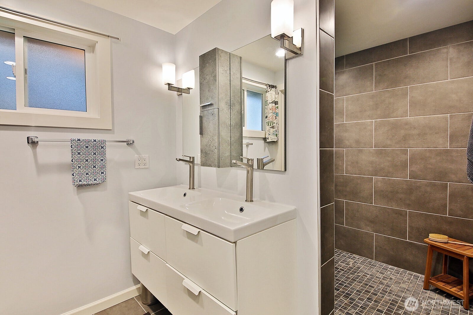 2496 Discovery Place, Langley, WA 98260 Primary Bath with walk in shower.