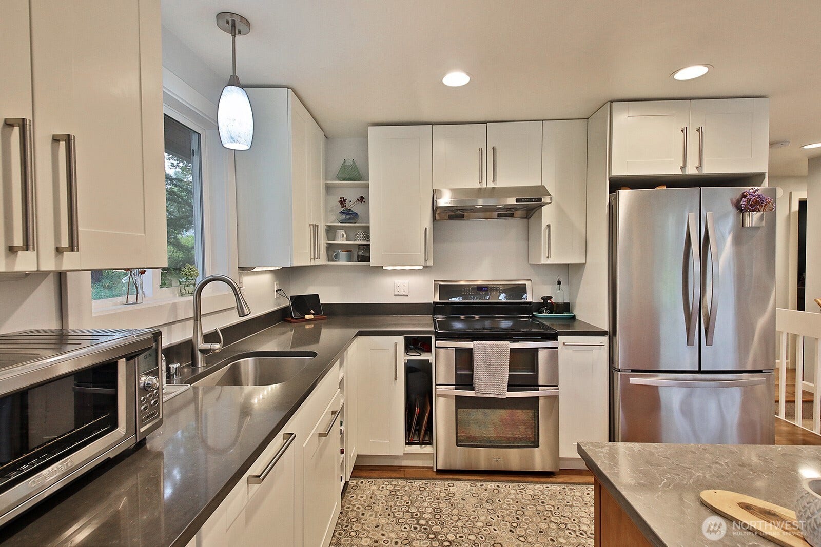 2496 Discovery Place, Langley, WA 98260 Spacious kitchen.