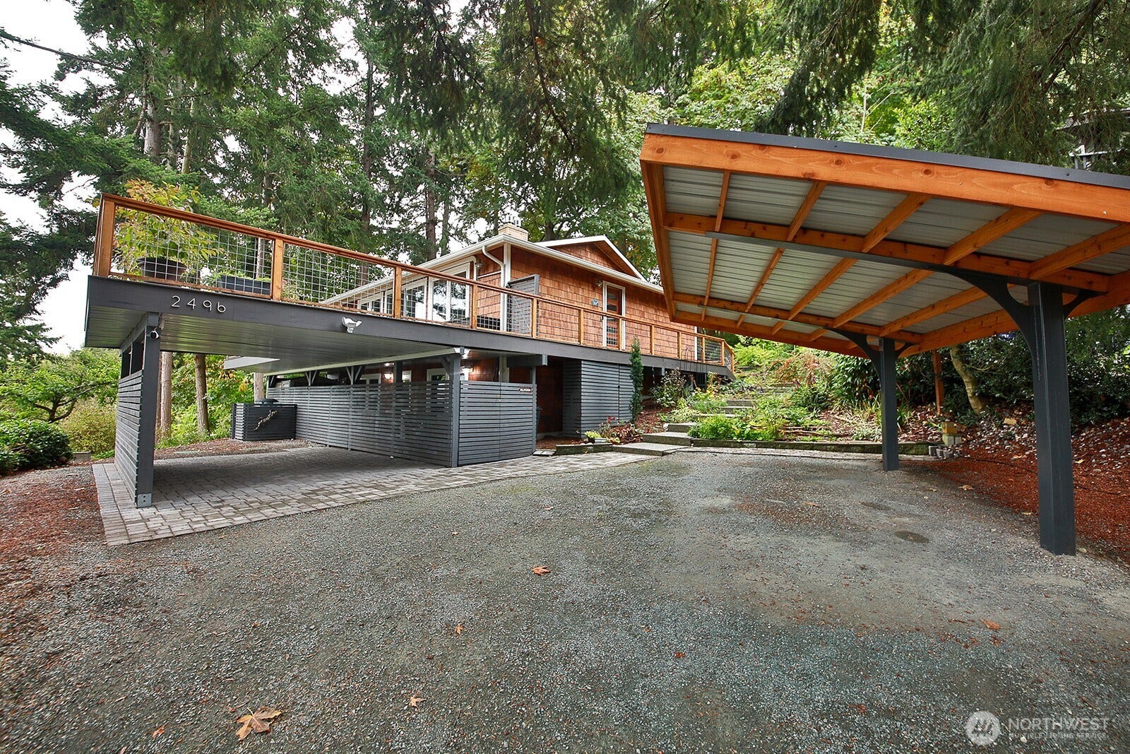2496 Discovery Place, Langley, WA 98260 Cantilevered carport.