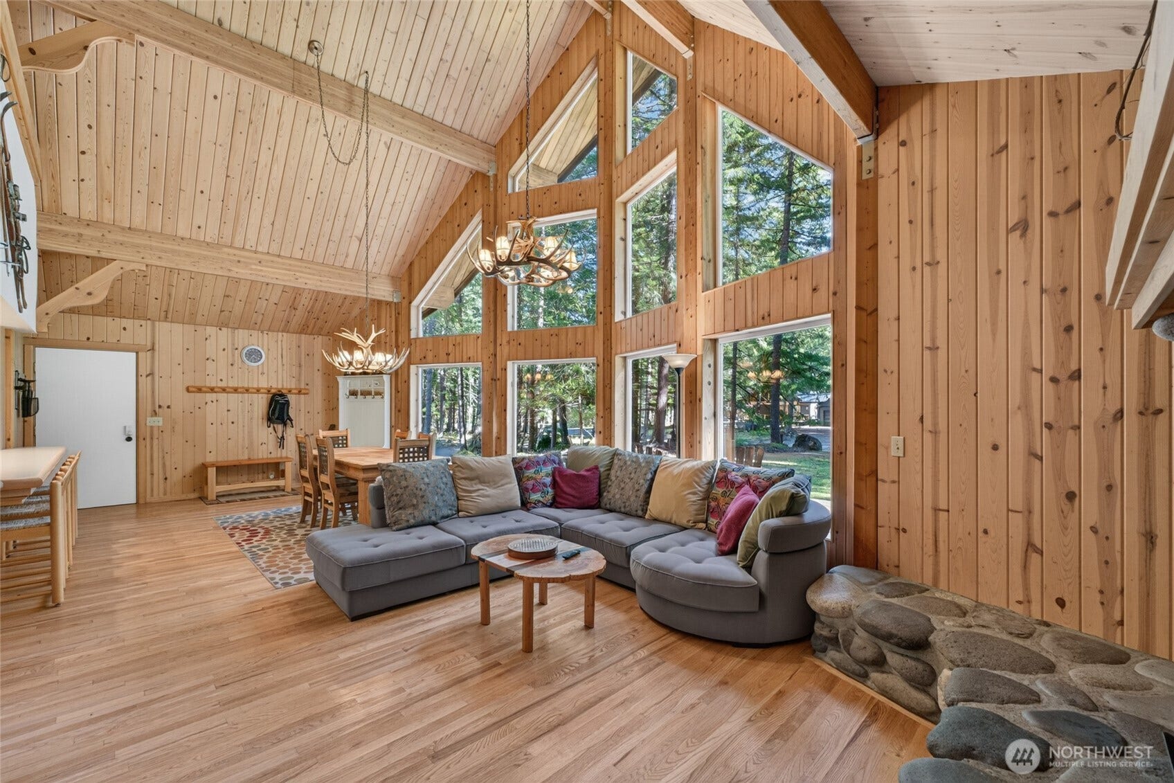 62213 Aspen Way E, Greenwater, WA 98022 62213 Aspen Way E, Greenwater, WA 98022