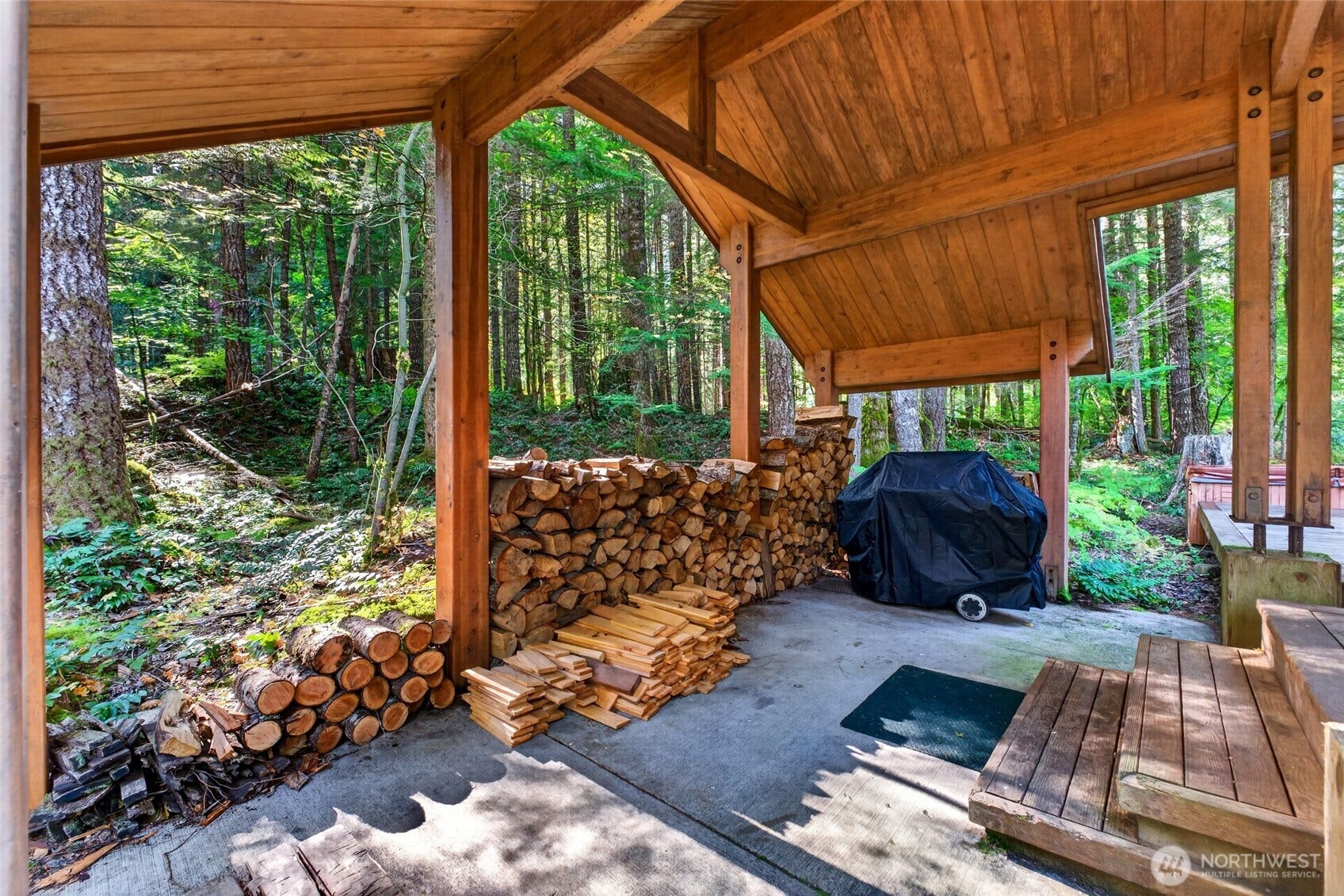 62213 Aspen Way E, Greenwater, WA 98022 62213 Aspen Way E, Greenwater, WA 98022