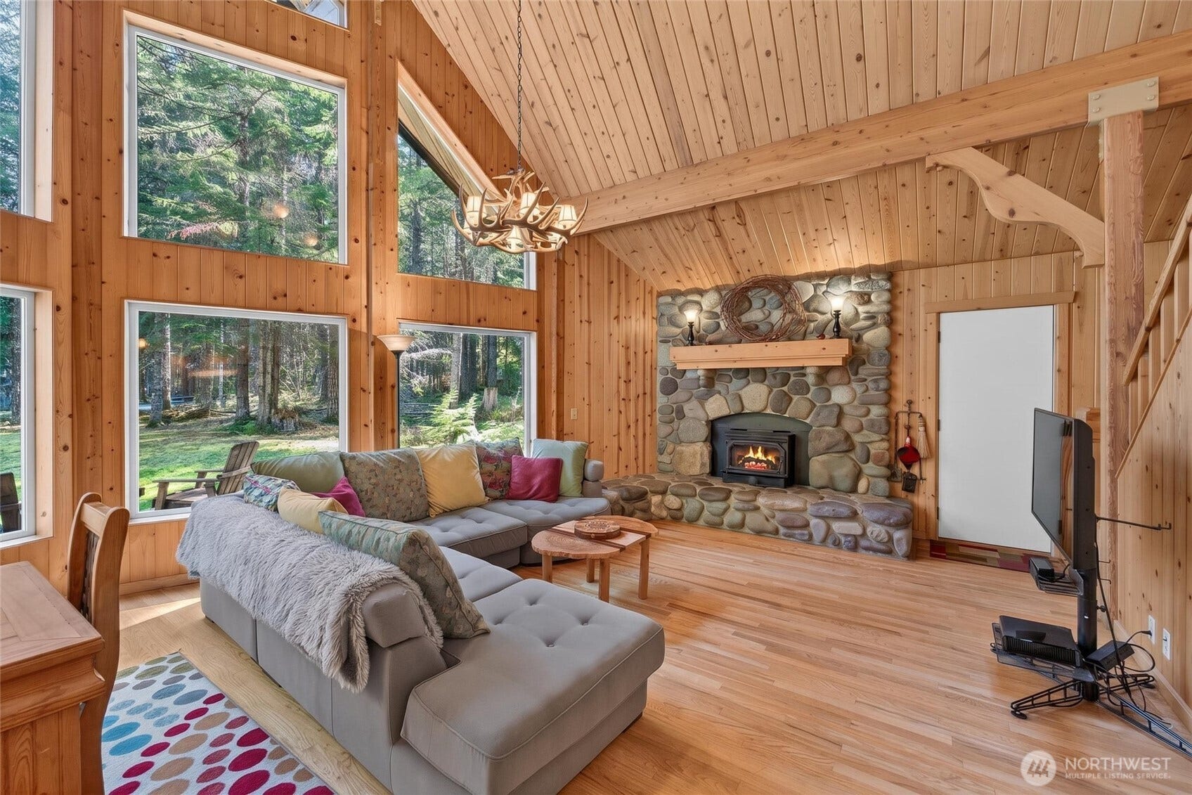 62213 Aspen Way E, Greenwater, WA 98022 62213 Aspen Way E, Greenwater, WA 98022