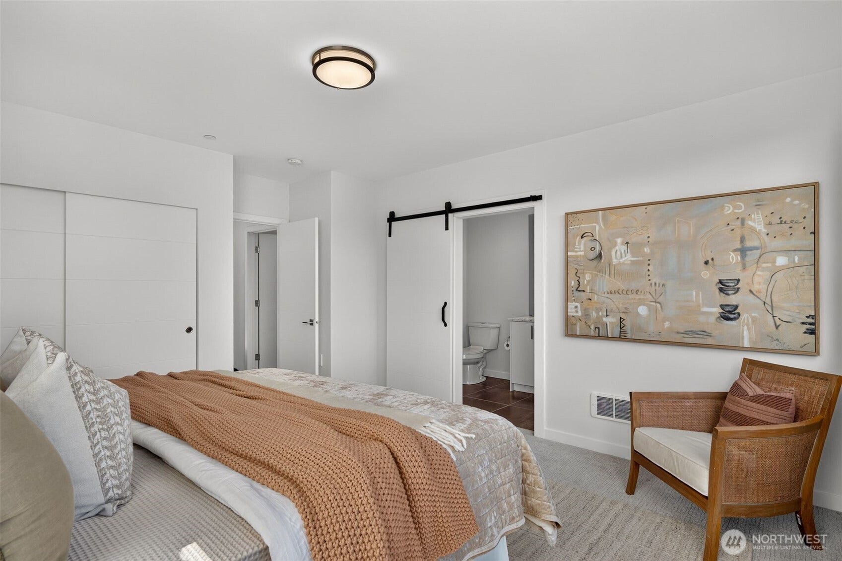 1615 S State Street, Seattle, WA 98144 Another view of the third floor Primary Suite- King size bed, no problem!