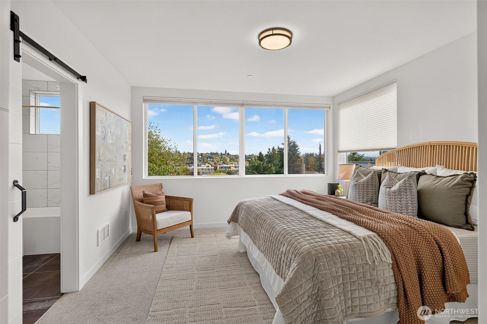 1615 S State Street, Seattle, WA 98144 Third floor Primary Suiteits a fantastic space to make your own, or you could keep it as a beautiful guest room. Just a heads-up: your guests might fall in love with it so much that they might not leave!