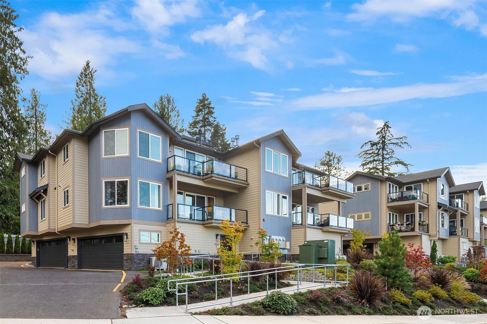 554 Paradise Lane, #C202, Edmonds, WA 98020
