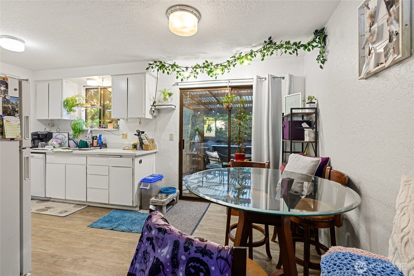 4521 Grand Avenue, Everett, WA 98203 4521 Grand Avenue, Everett, WA 98203