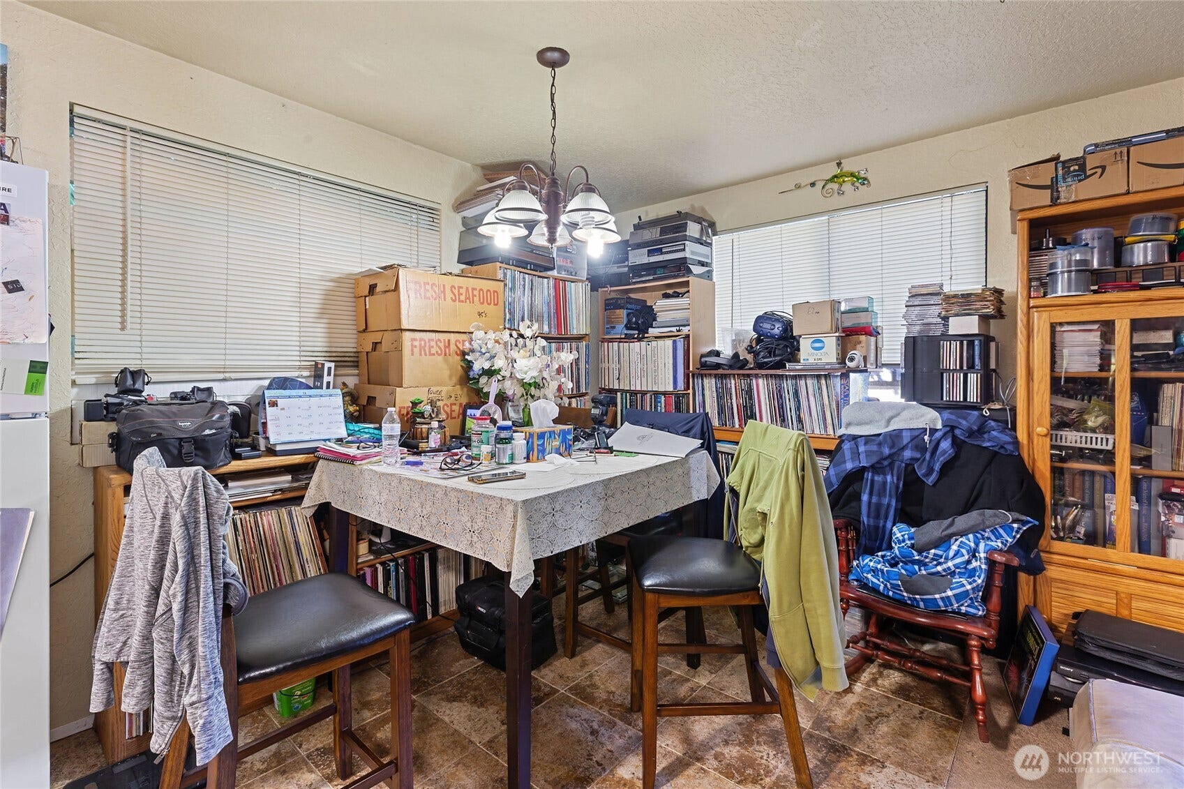 4521 Grand Avenue, Everett, WA 98203 4521 Grand Avenue, Everett, WA 98203