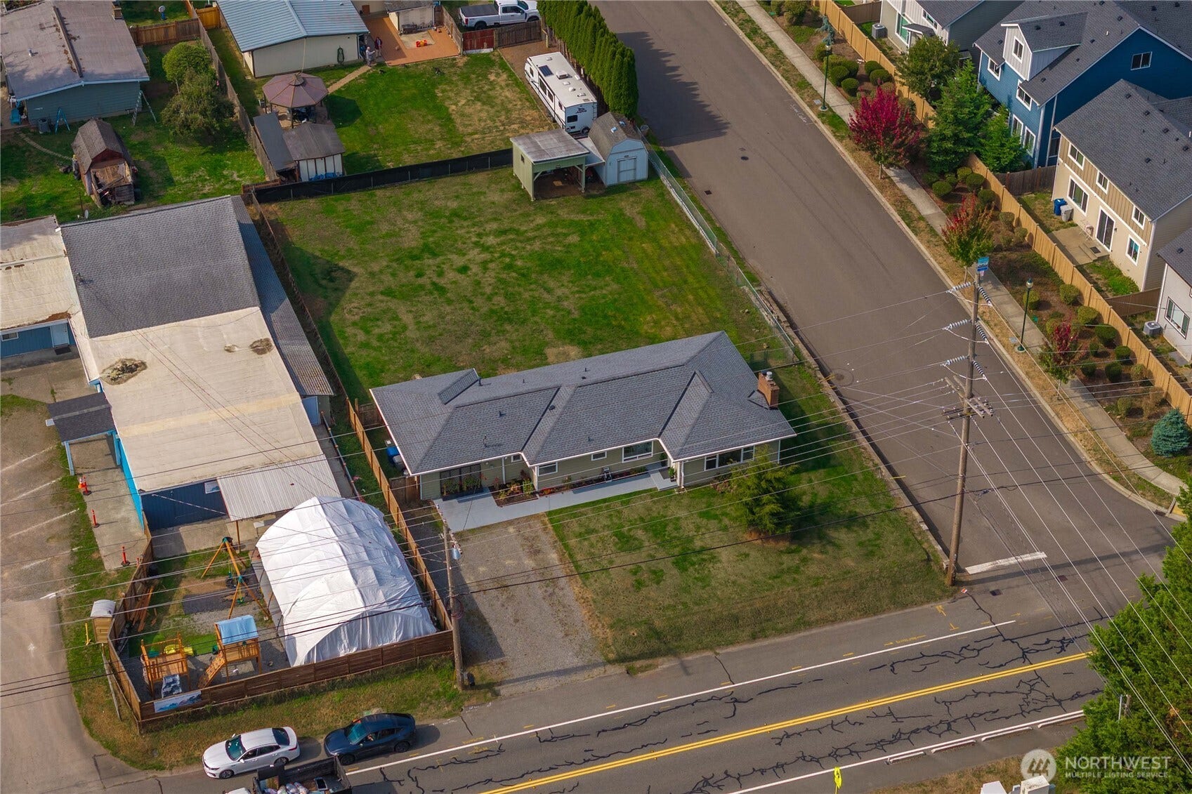 27205 124th Avenue SE, Kent, WA 98030 27205 124th Avenue SE, Kent, WA 98030
