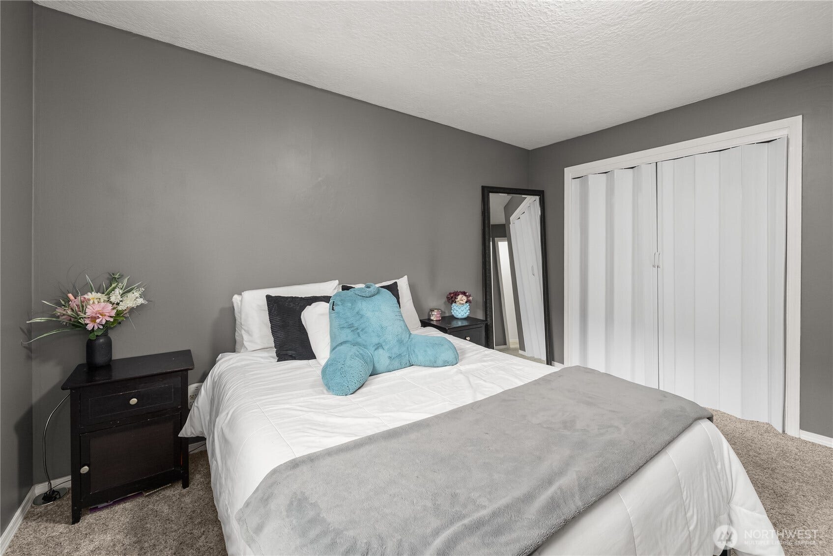 27205 124th Avenue SE, Kent, WA 98030 27205 124th Avenue SE, Kent, WA 98030