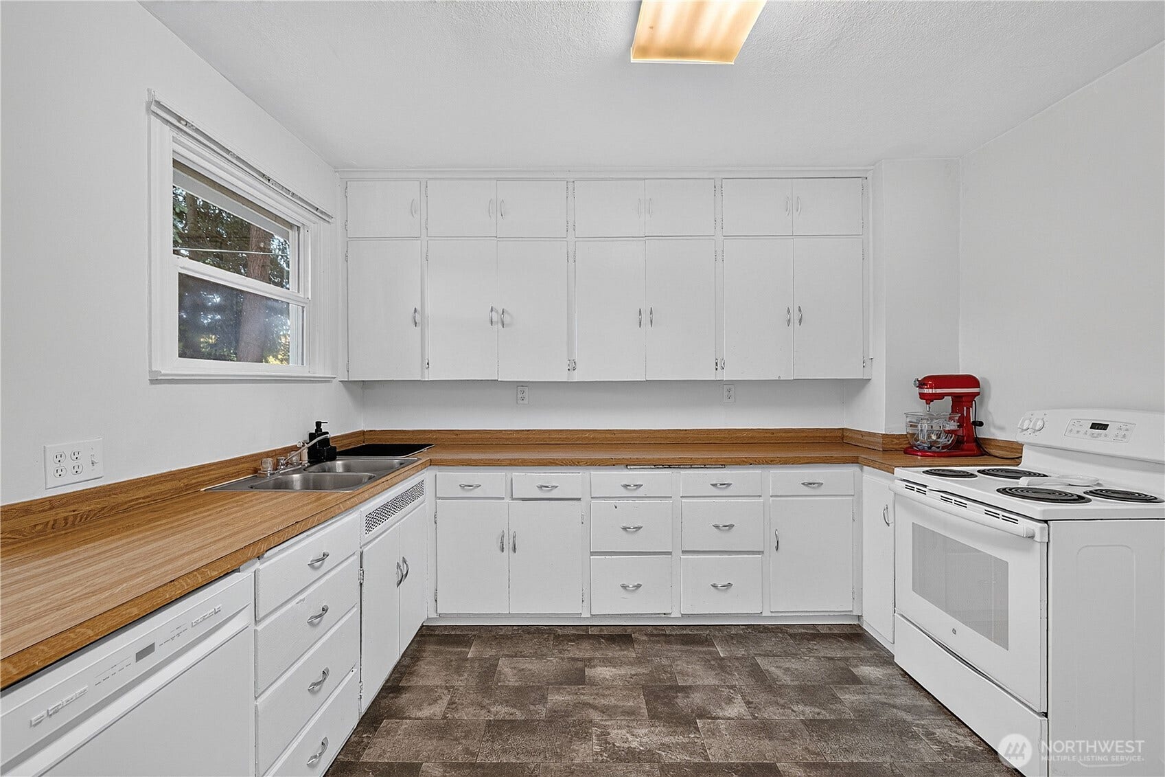 513 Warner Street, Sedro Woolley, WA 98284 Kitchen