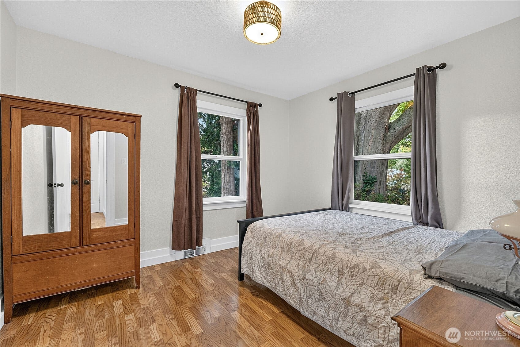 513 Warner Street, Sedro Woolley, WA 98284 Primary bedroom