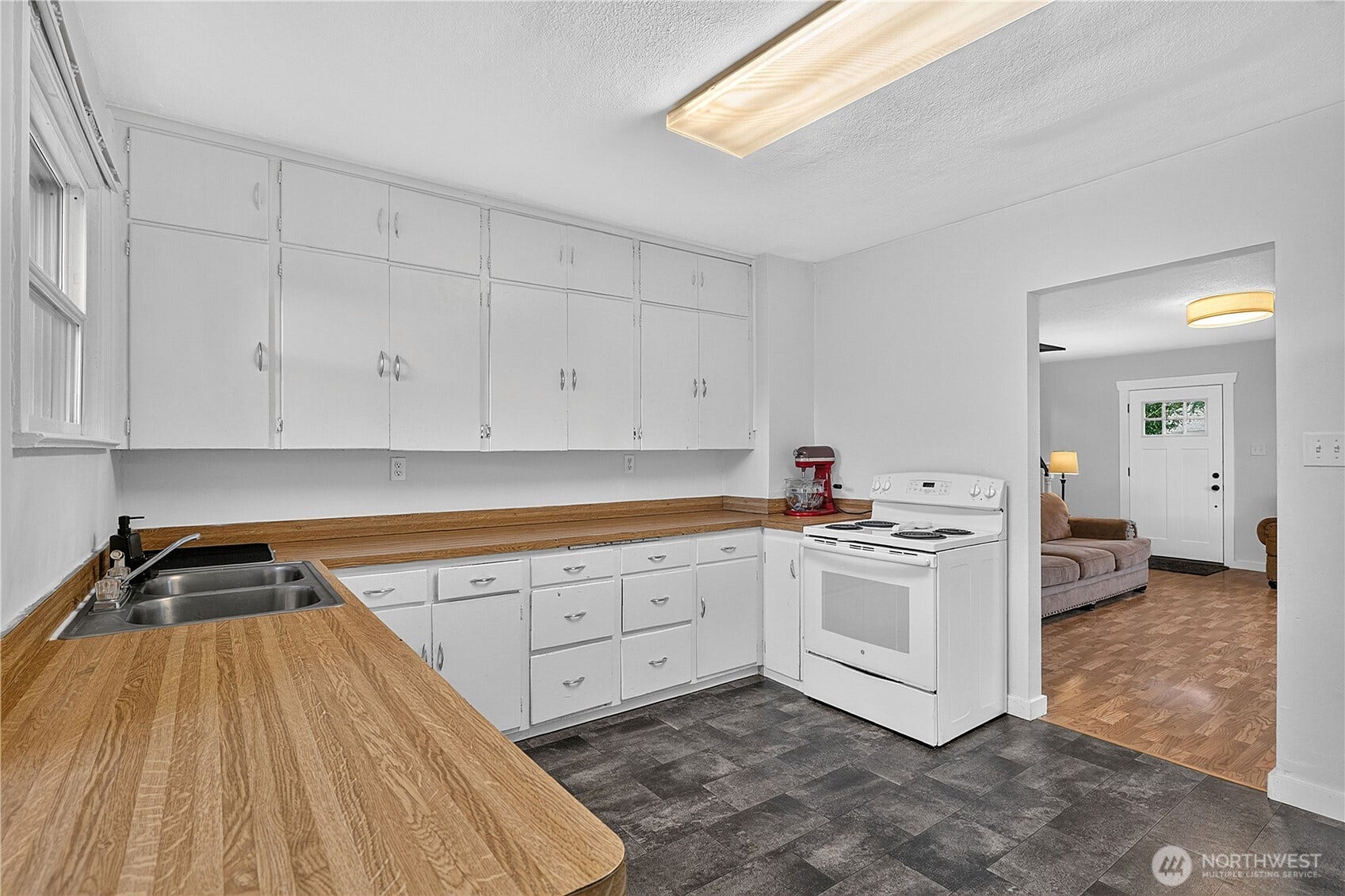 513 Warner Street, Sedro Woolley, WA 98284 Kitchen