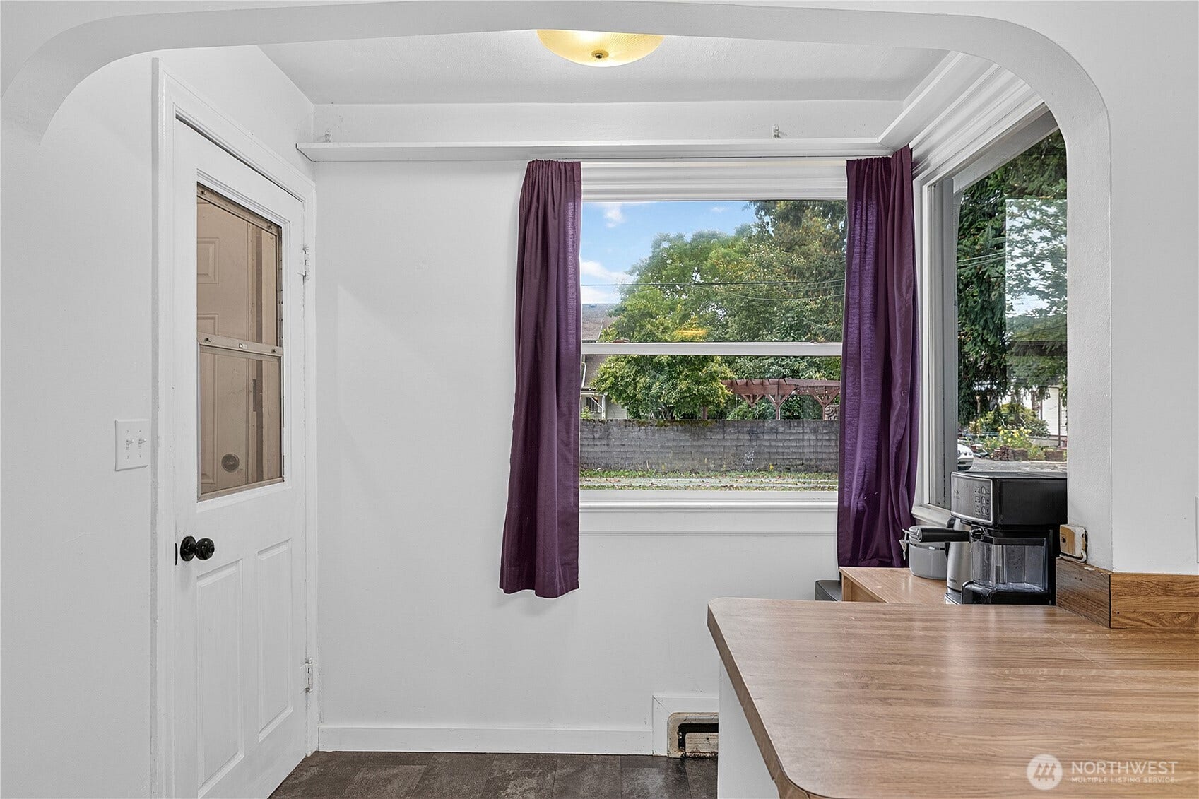 513 Warner Street, Sedro Woolley, WA 98284 Kitchen to back door.