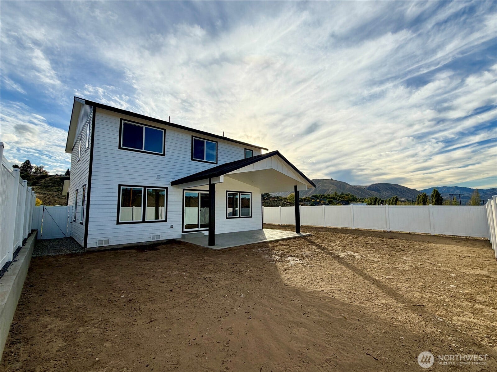 165 Country Cottage Lane, Malaga, WA 98828 165 Country Cottage Lane, Malaga, WA 98828