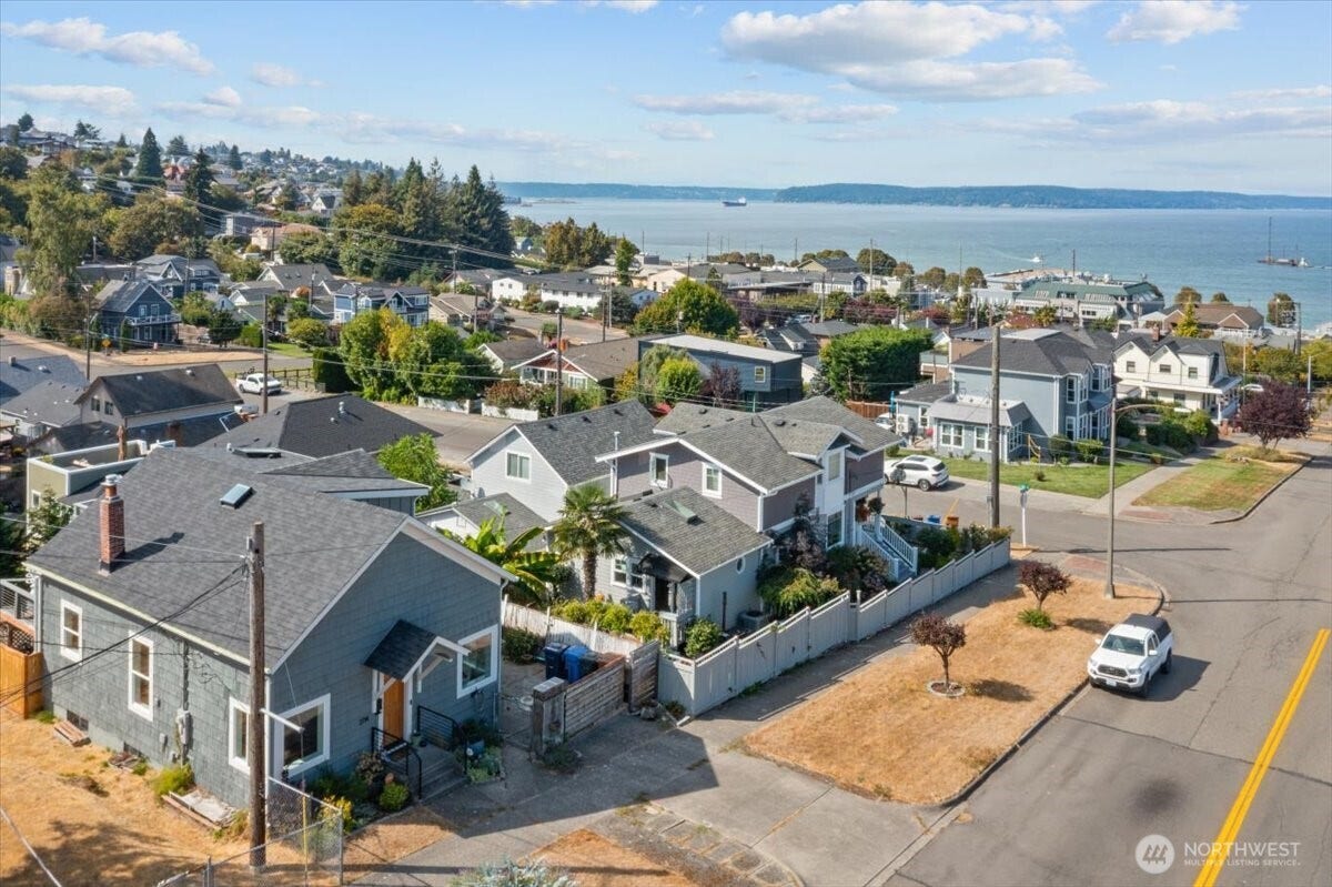 2714 N Mccarver Street, Tacoma, WA 98403 2714 N Mccarver Street, Tacoma, WA 98403