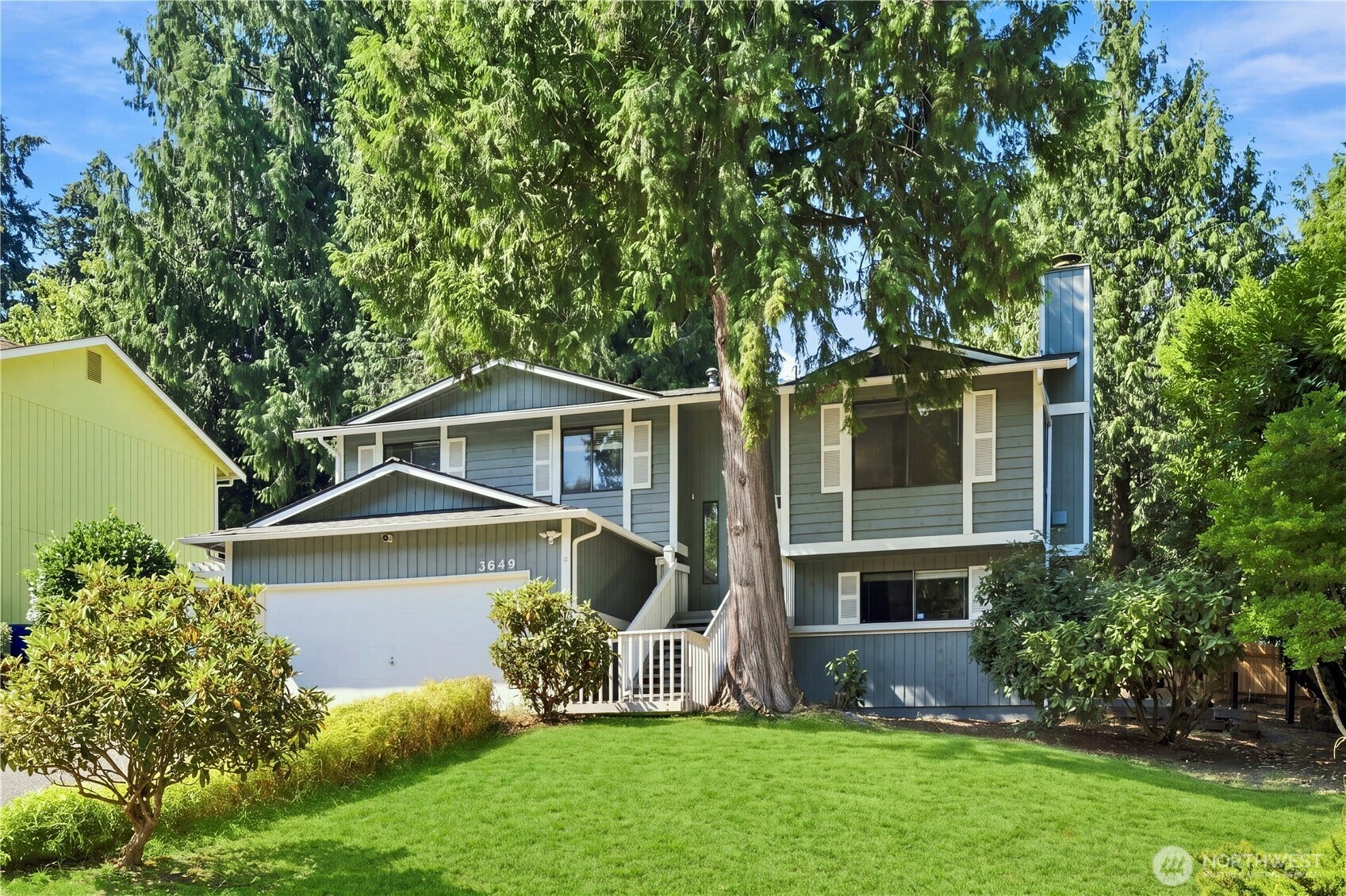 3849 166th Avenue SE, Bellevue, WA 98008