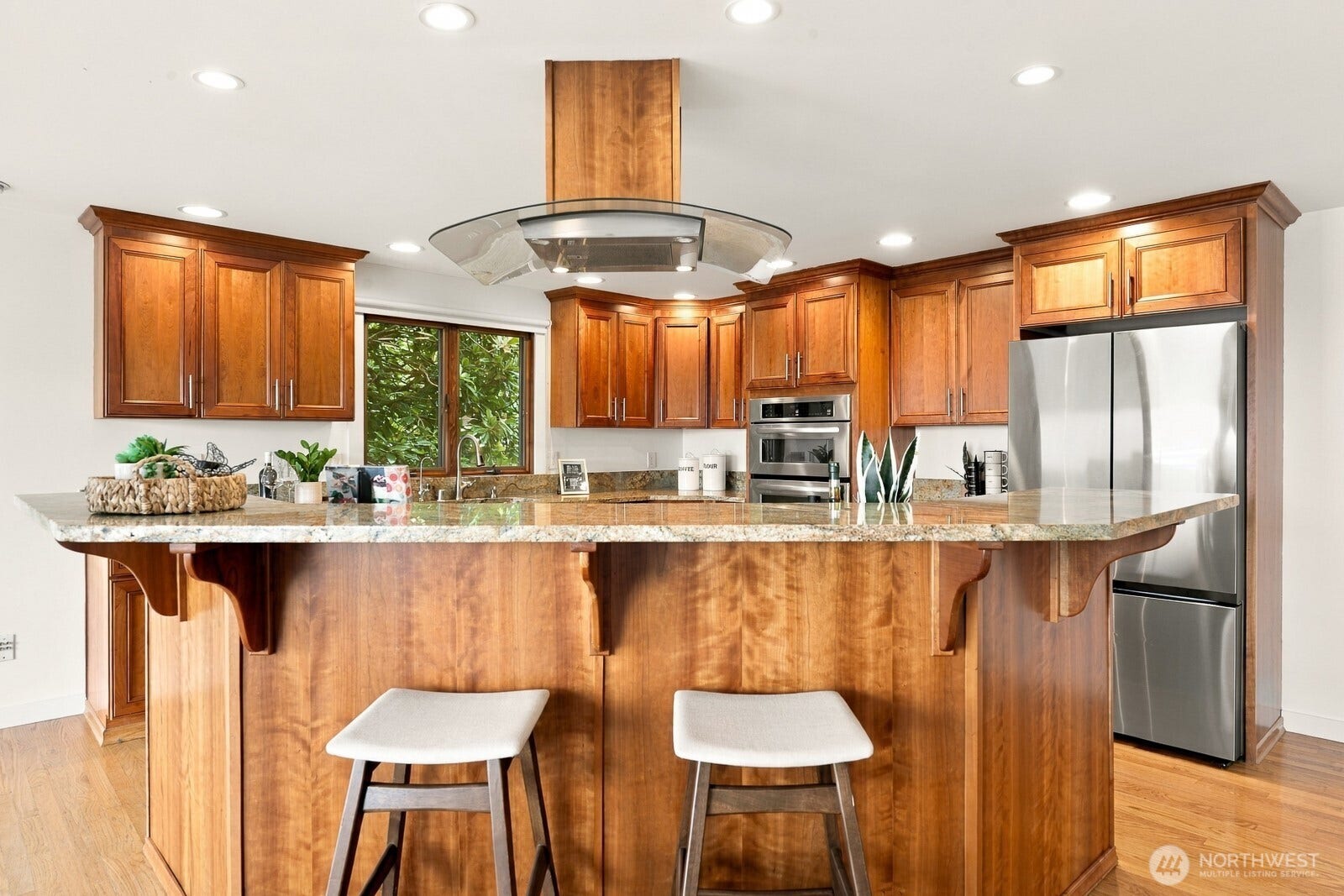 7114 164th Street SW, Edmonds, WA 98026 7114 164th Street SW, Edmonds, WA 98026