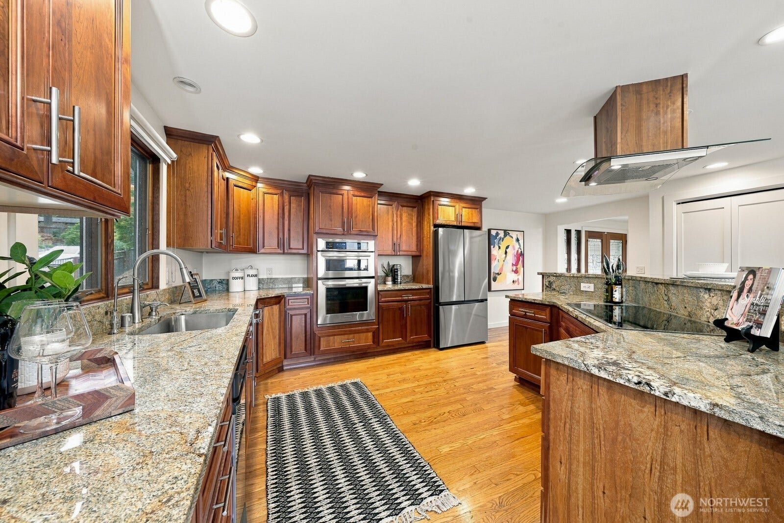 7114 164th Street SW, Edmonds, WA 98026 7114 164th Street SW, Edmonds, WA 98026