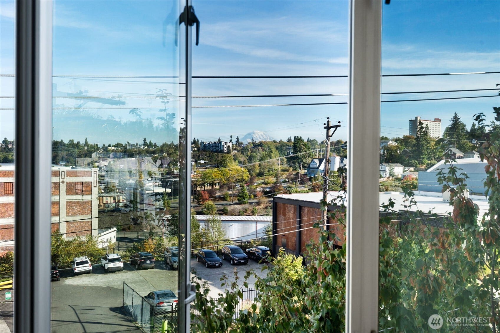 2520 Jefferson Avenue, #C, Tacoma, WA 98402 A view of Mt Rainier from the top level.