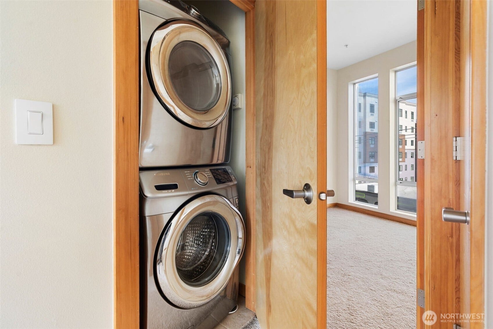 2520 Jefferson Avenue, #C, Tacoma, WA 98402 Washer and dryer next to 2nd bedroom.