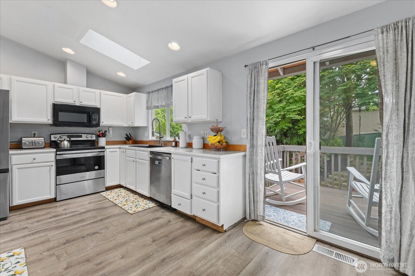 421 Rainbow Place, Snohomish, WA 98290