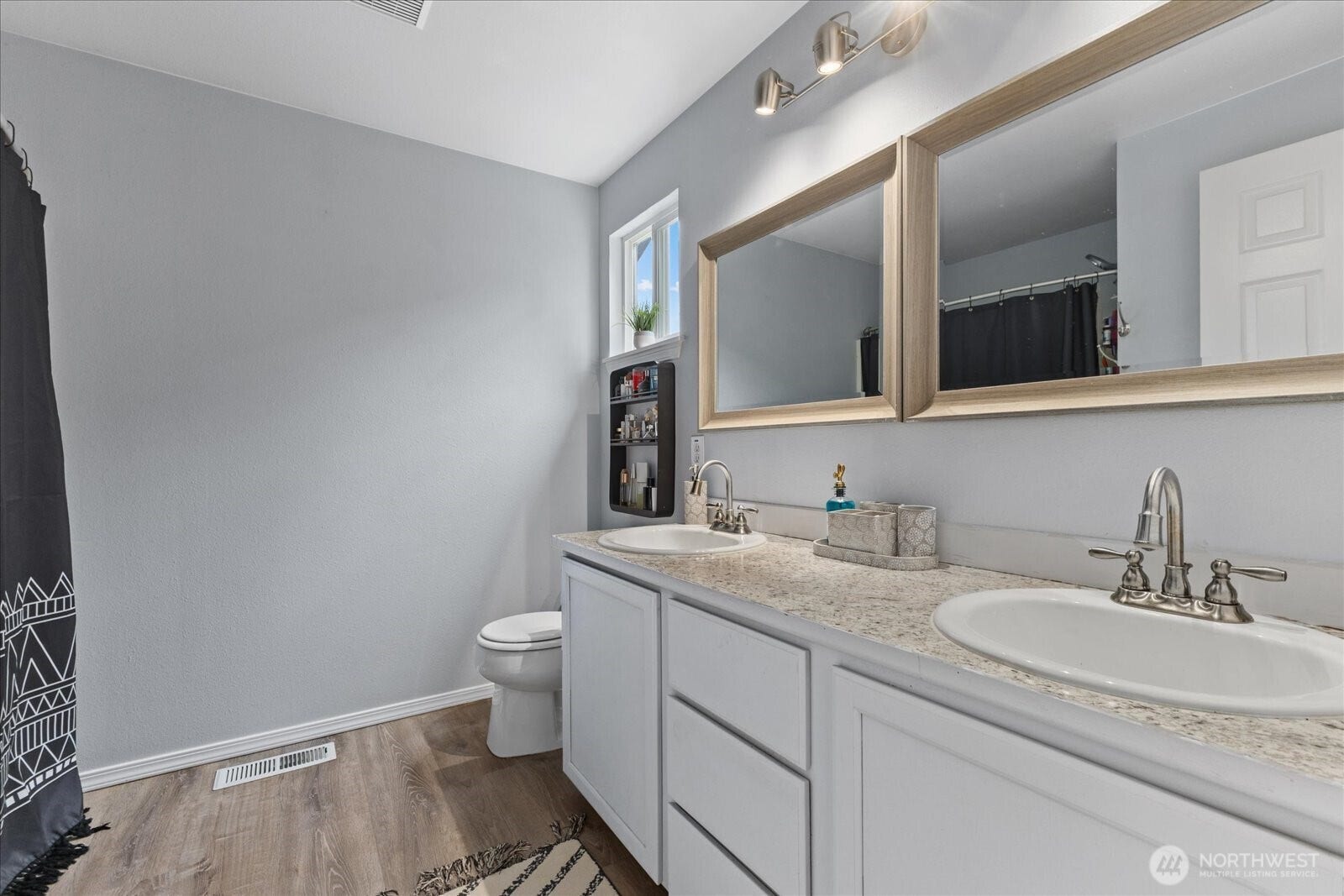 421 Rainbow Place, Snohomish, WA 98290