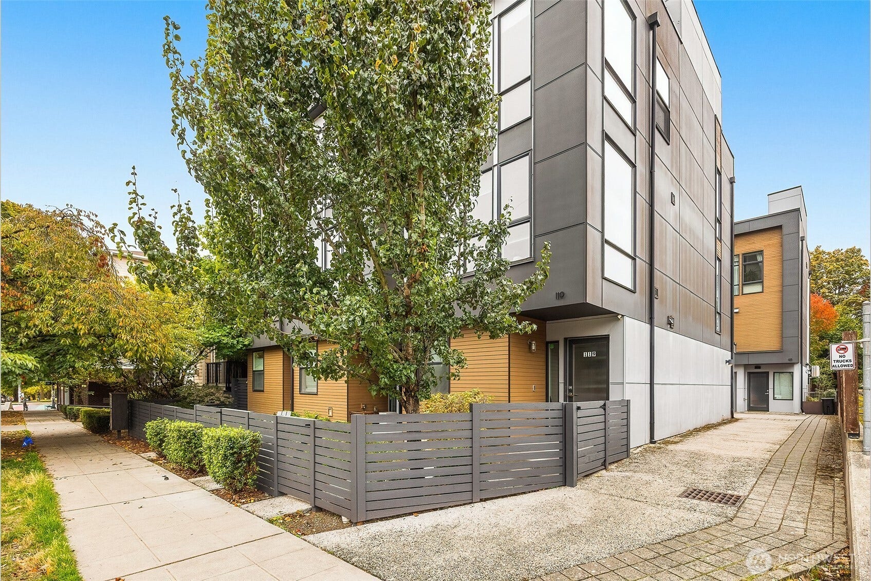 121 20th Avenue, Seattle, WA 98122