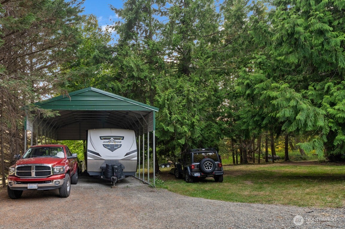 23924 SE 186th Street, Maple Valley, WA 98038 New covered RV /auto parking in 2025.