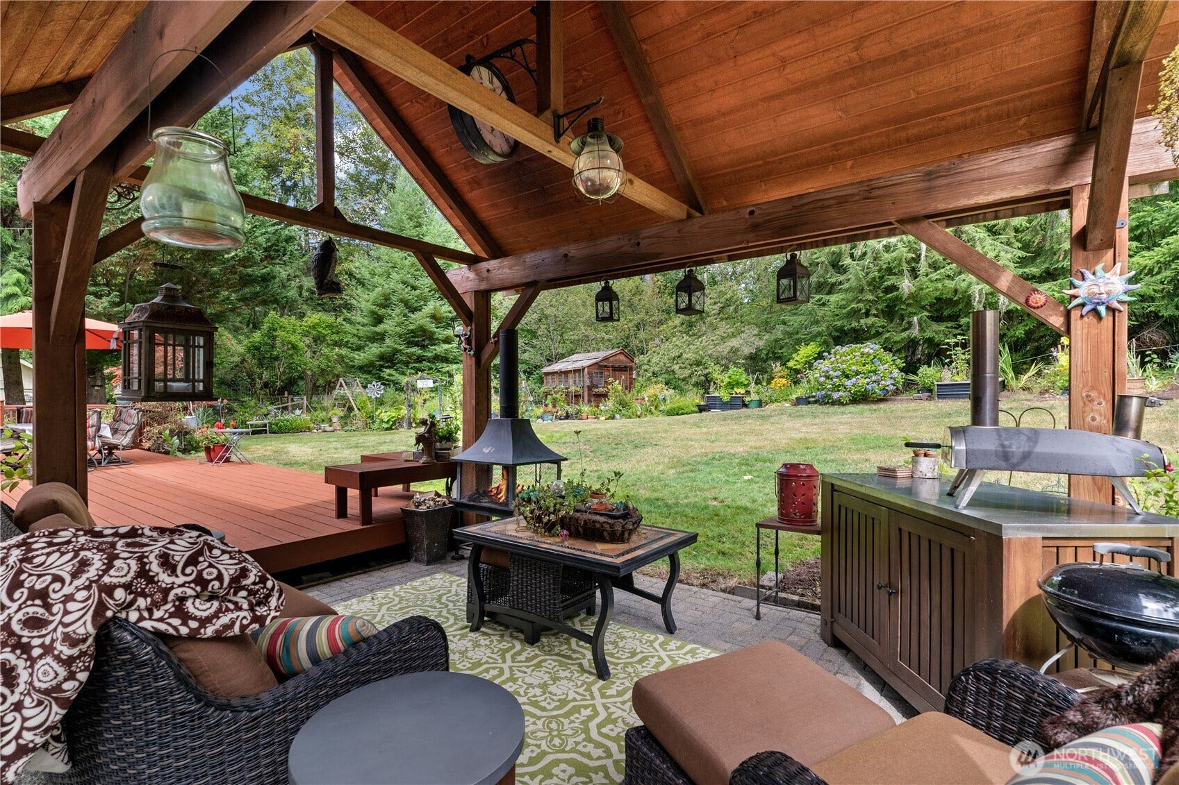 23924 SE 186th Street, Maple Valley, WA 98038 This cozy addition is great for year round ejoyment. The fireplace will stay for you, and you can place your own styled furnishings and BBQ equipment Where you need. This is also a wonderful place to sit when it snows!!!