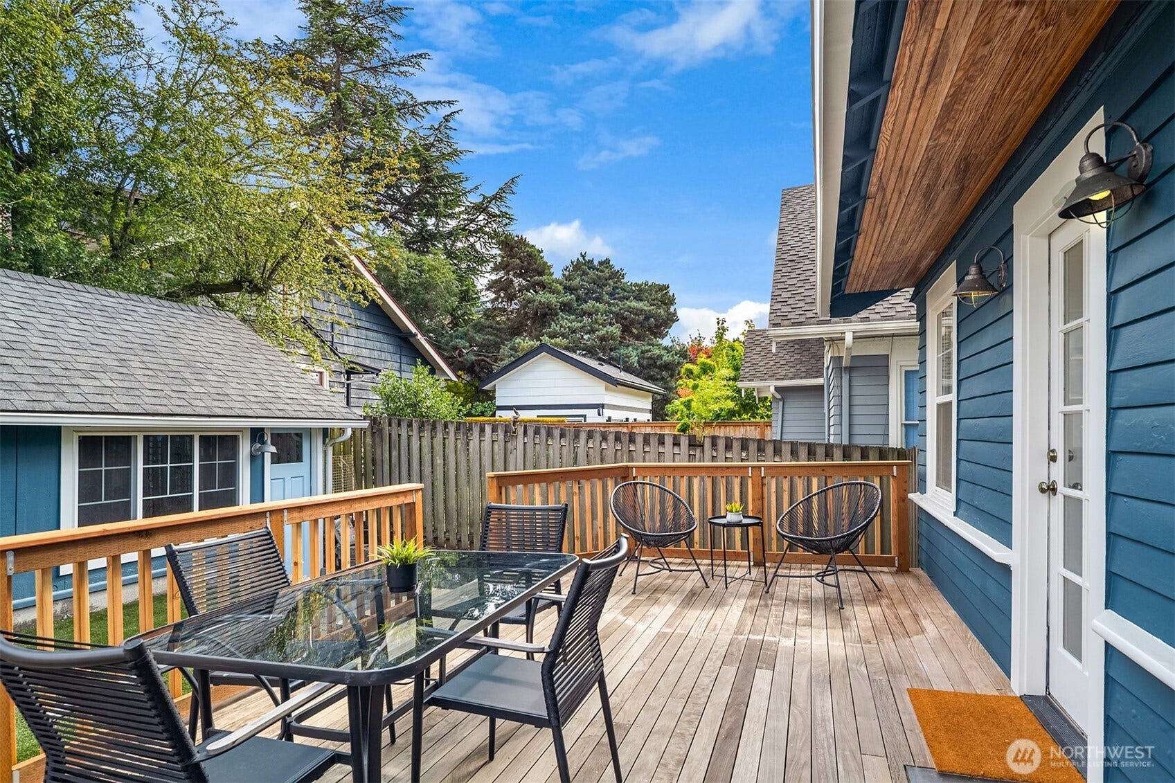 5108 Woodlawn Avenue N, Seattle, WA 98103 5108 Woodlawn Avenue N, Seattle, WA 98103