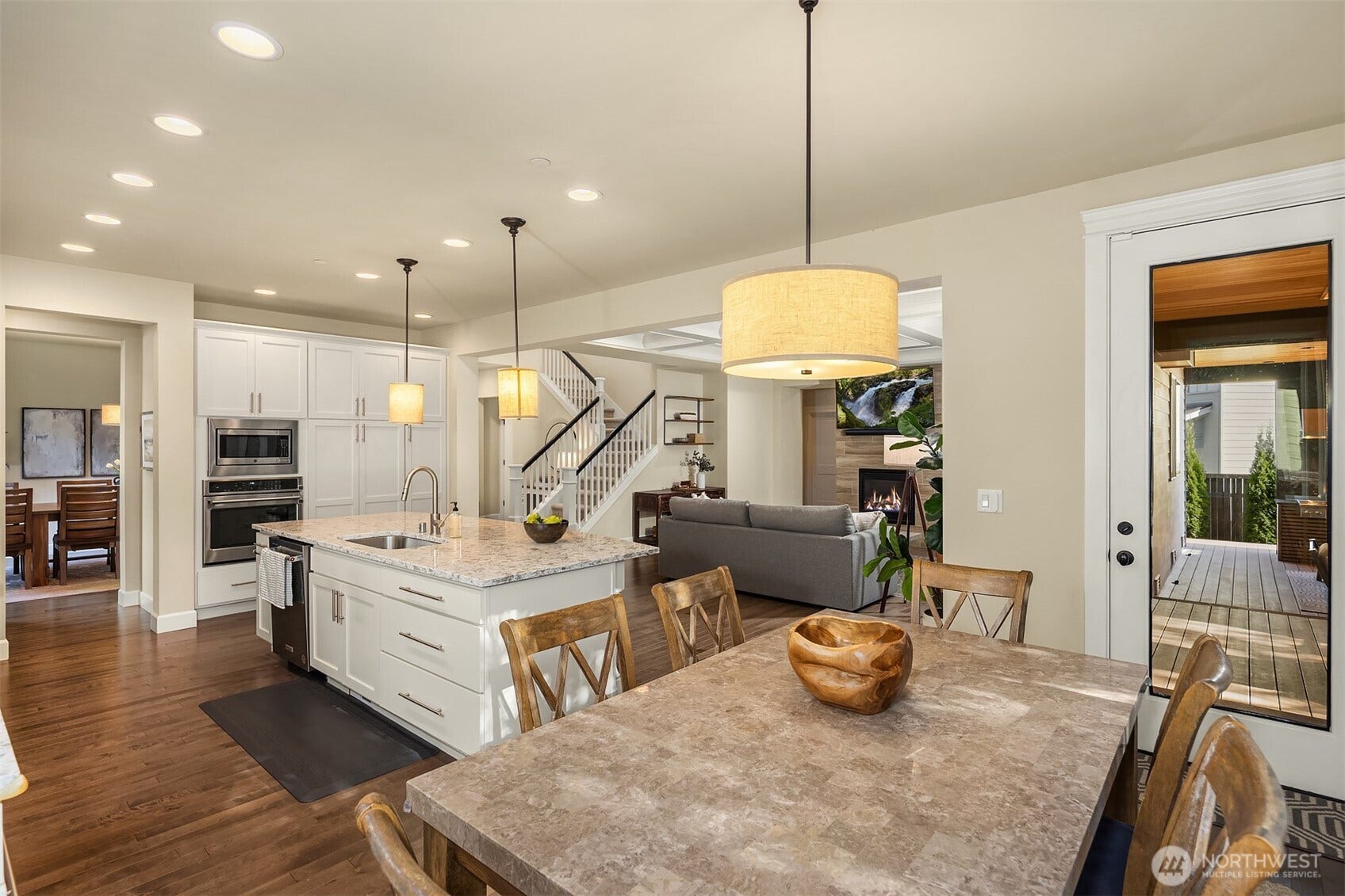 10805 NE 190th Place, Bothell, WA 98011 10805 NE 190th Place, Bothell, WA 98011