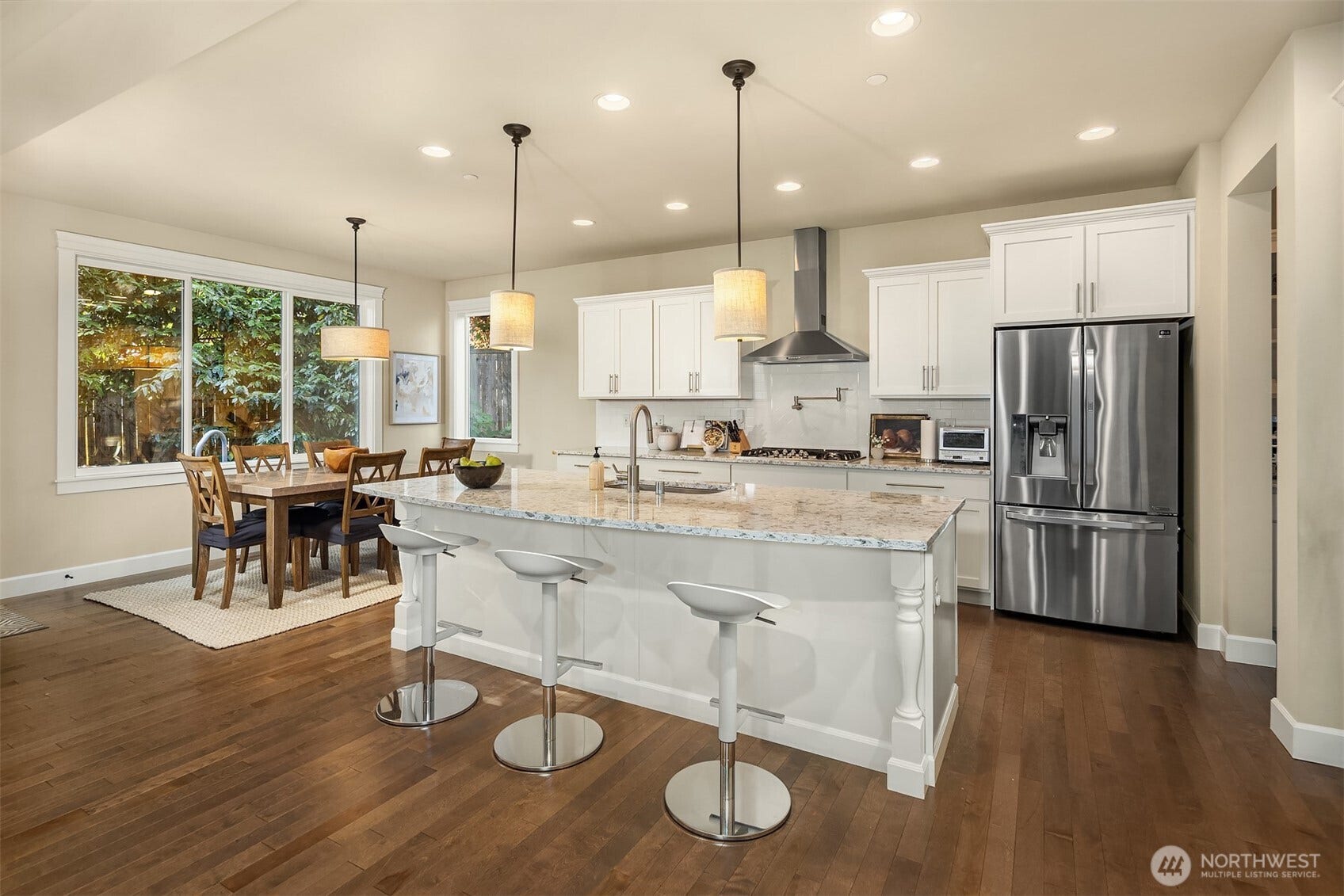 10805 NE 190th Place, Bothell, WA 98011 10805 NE 190th Place, Bothell, WA 98011