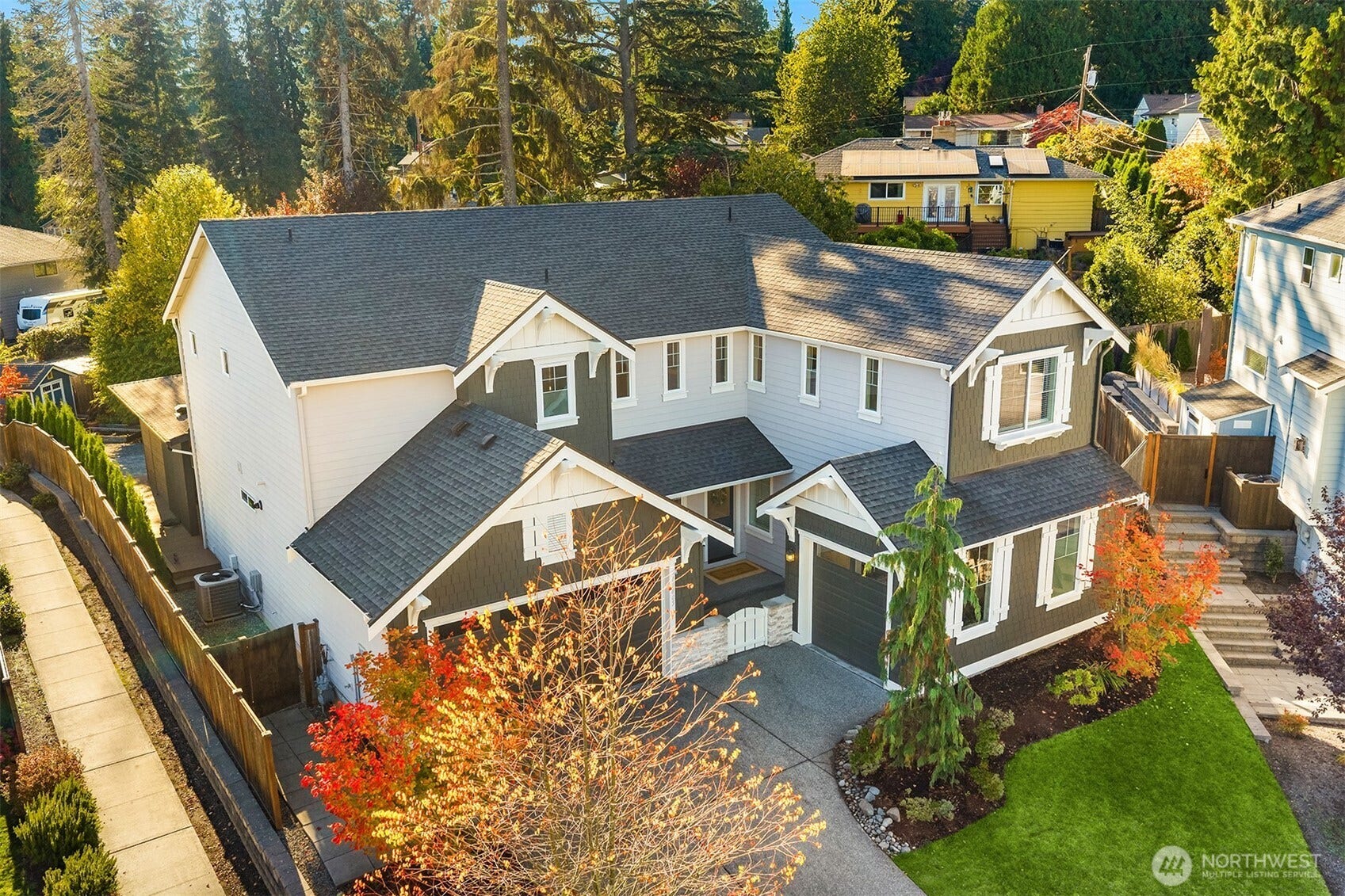 10805 NE 190th Place, Bothell, WA 98011 10805 NE 190th Place, Bothell, WA 98011
